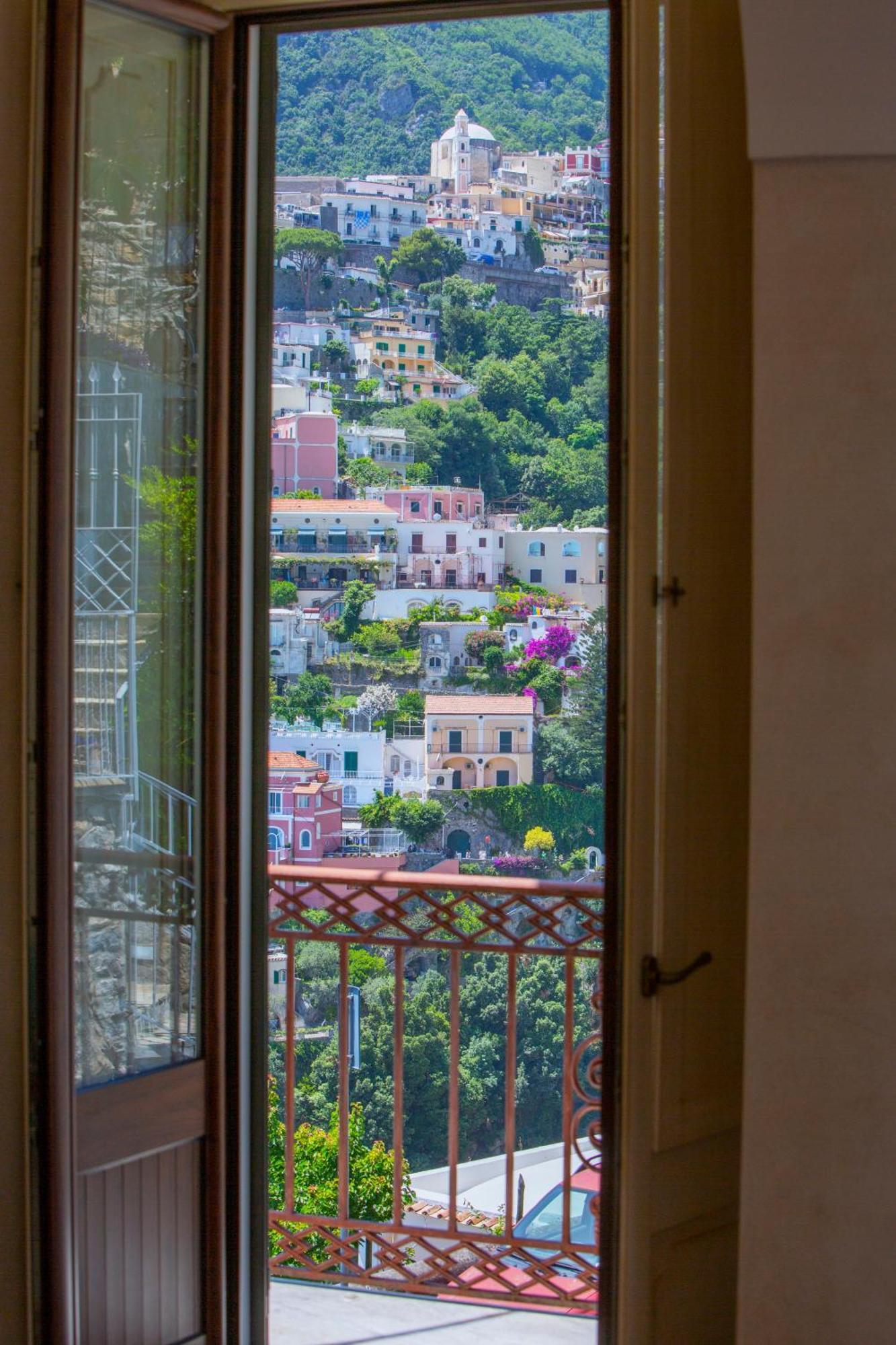 Amore Rentals - Casa Volte Alte Positano Buitenkant foto