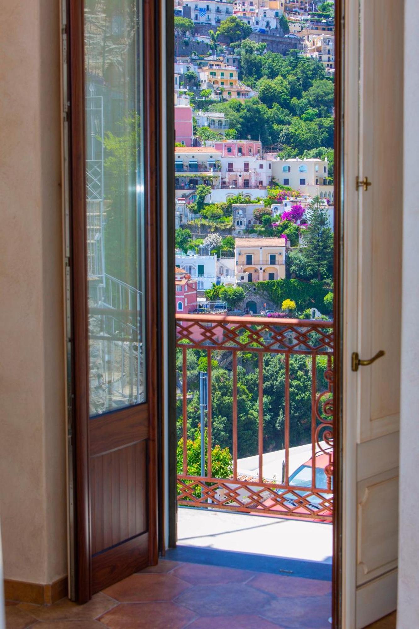 Amore Rentals - Casa Volte Alte Positano Buitenkant foto