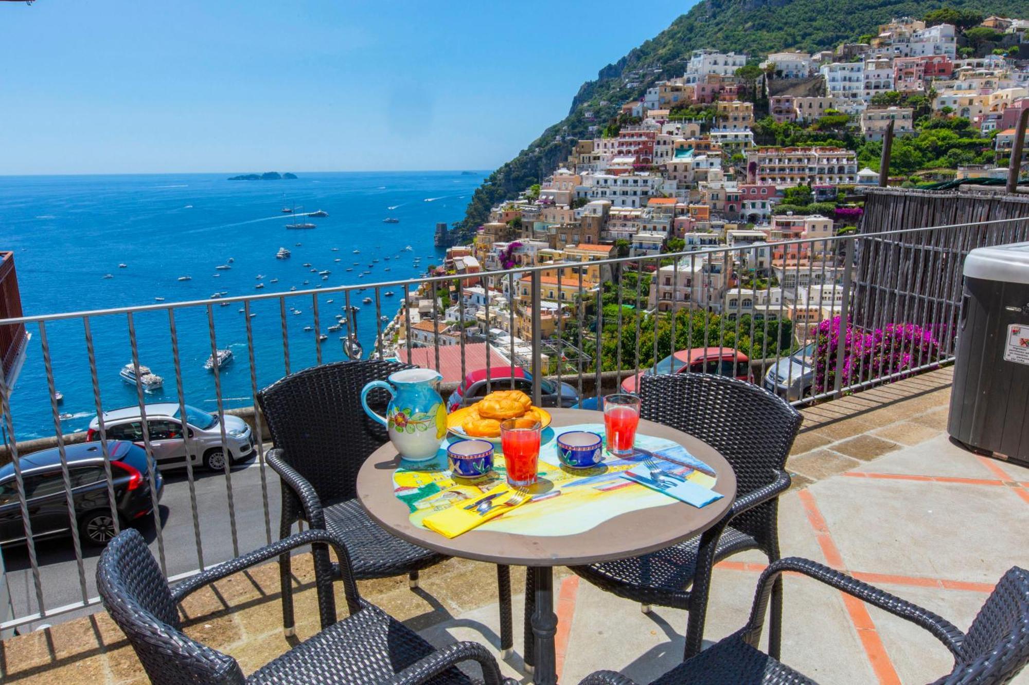 Amore Rentals - Casa Volte Alte Positano Buitenkant foto